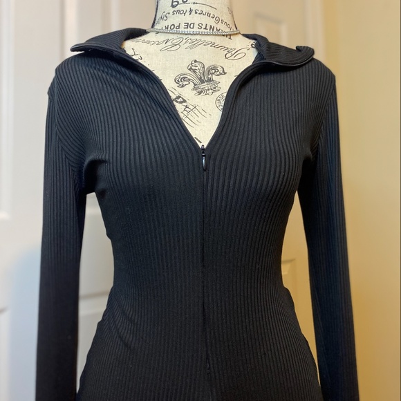 LUCKY LABEL JUMPER - Picture 2 of 3